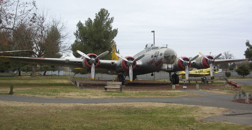 Boeing B-17 Flying Fortress on display at Castle Air Museum in Atwater, California. Photo by Nehrams2020, CC BY-SA 3.0.