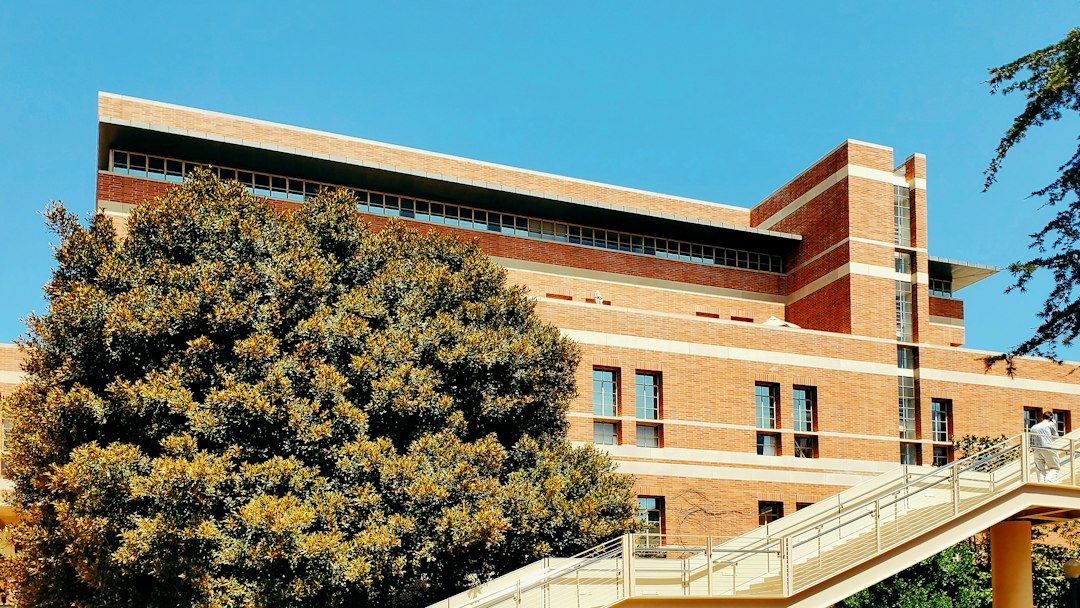 California research campus illustrating fusion energy and quantum technology investment