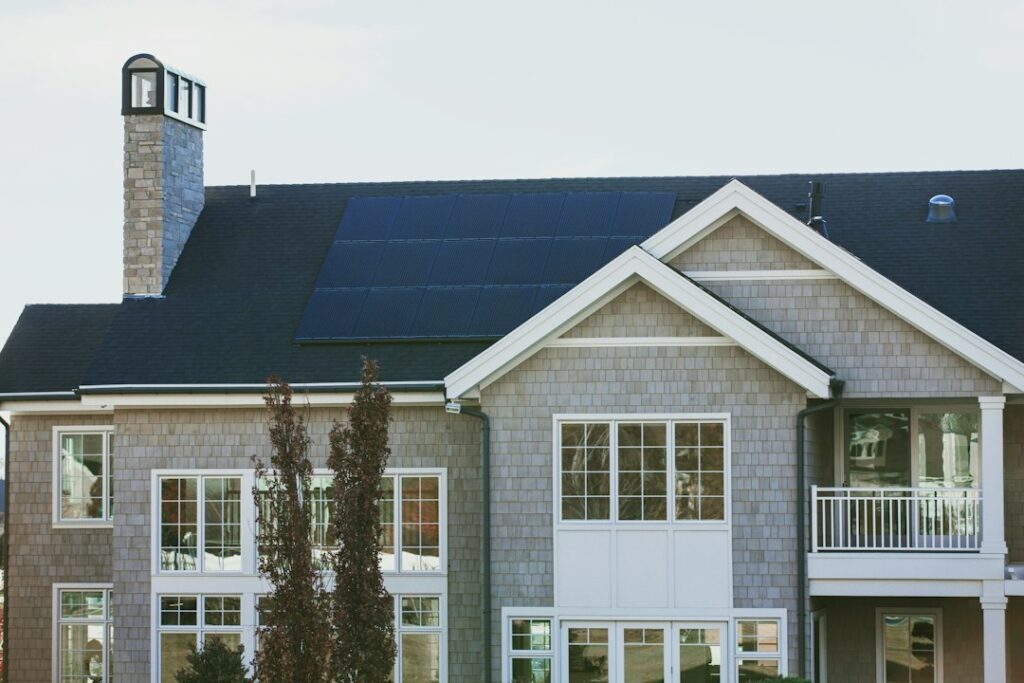 Solar panels on residential roof. Photo by Vivint Solar on Unsplash; represents solar technology and does not document an off-grid California home.