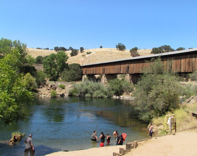 Stanislaus River at Knights Ferry Covered Bridge, August 2011. Photo: David Berry; CC BY 2.0.